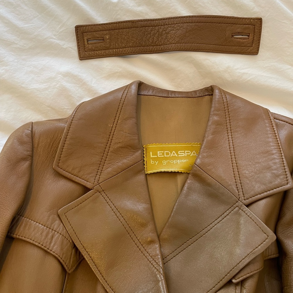 Vintage 100% Leather Coat - Picture 13 of 14